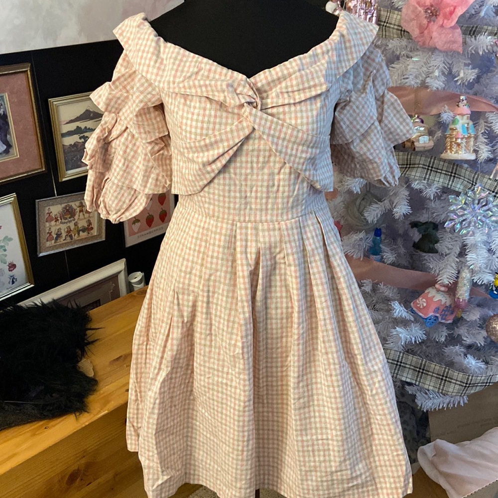 Chriselle x J.O.A ruffle sleeve dress